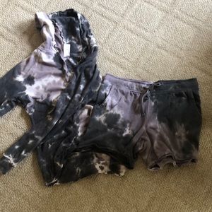 Tie die sweat shirt and shorts